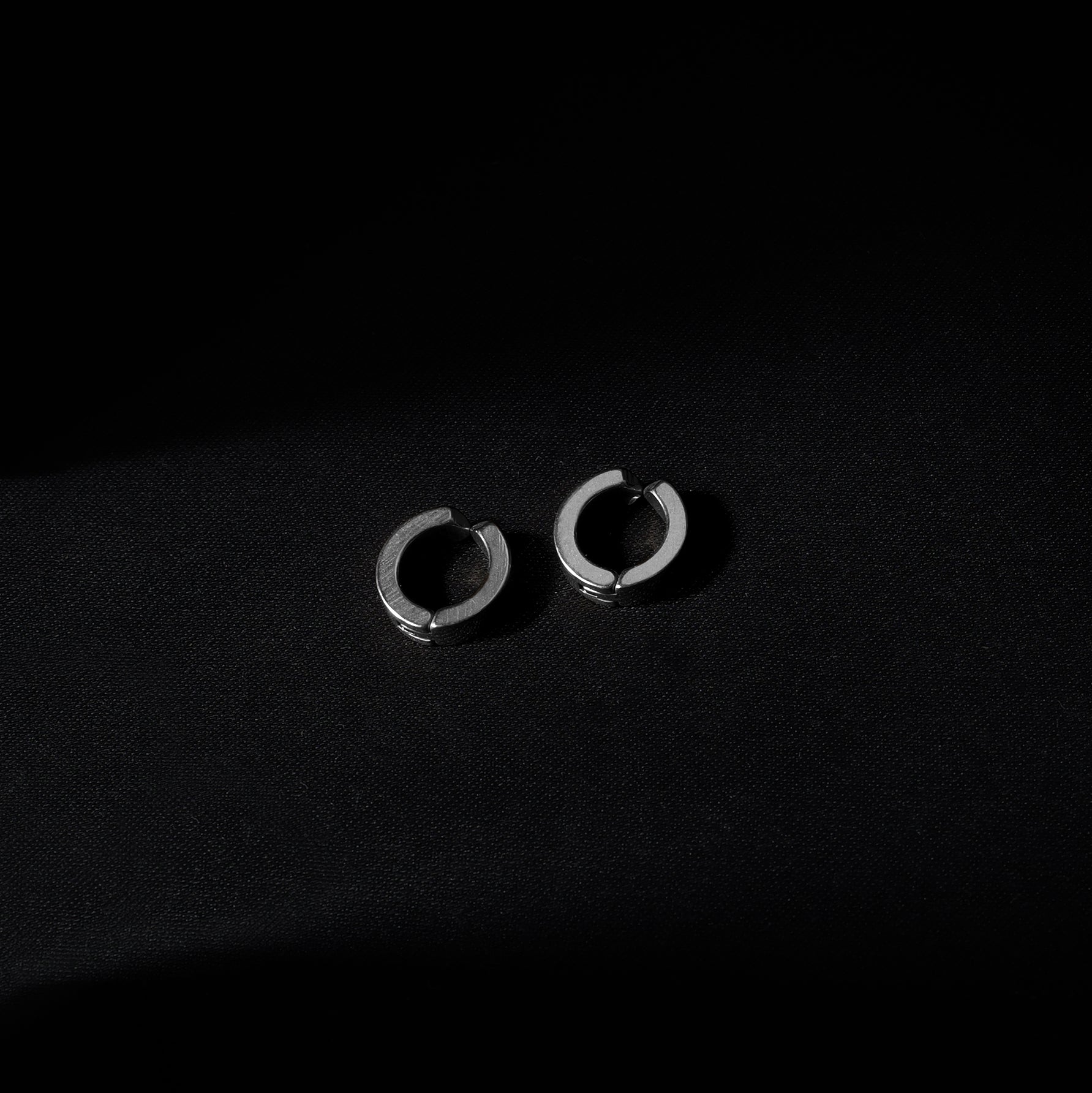 No Pierce Earring Hoops (Silver) - Eleos