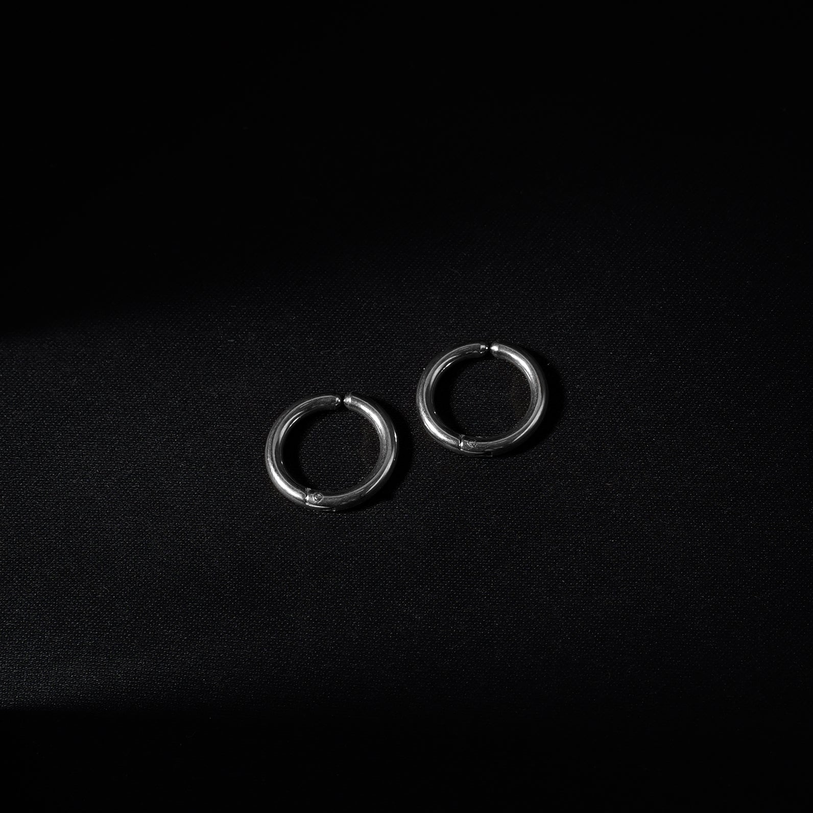 No Pierce Slim Hoops (Silver) - Eleos