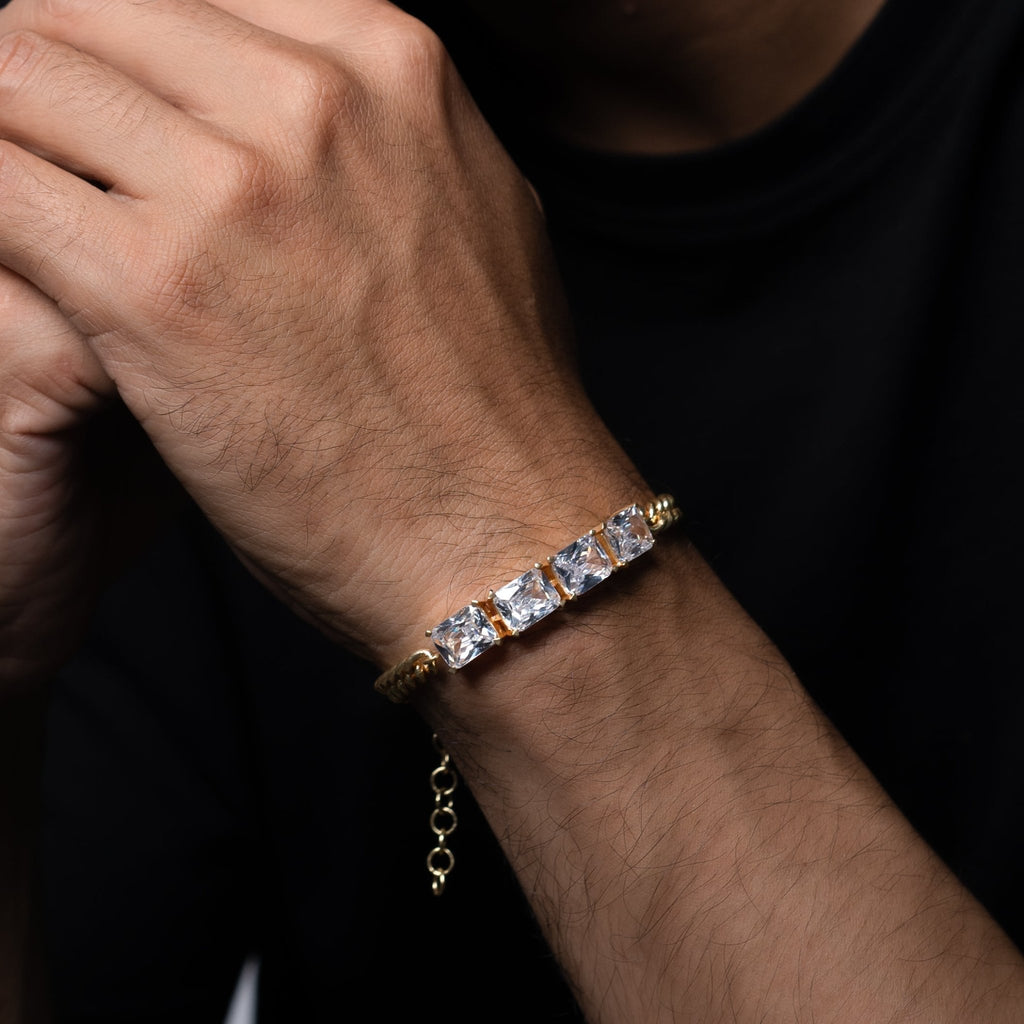 Regal Link Bracelet (Gold Finish) - Eleos