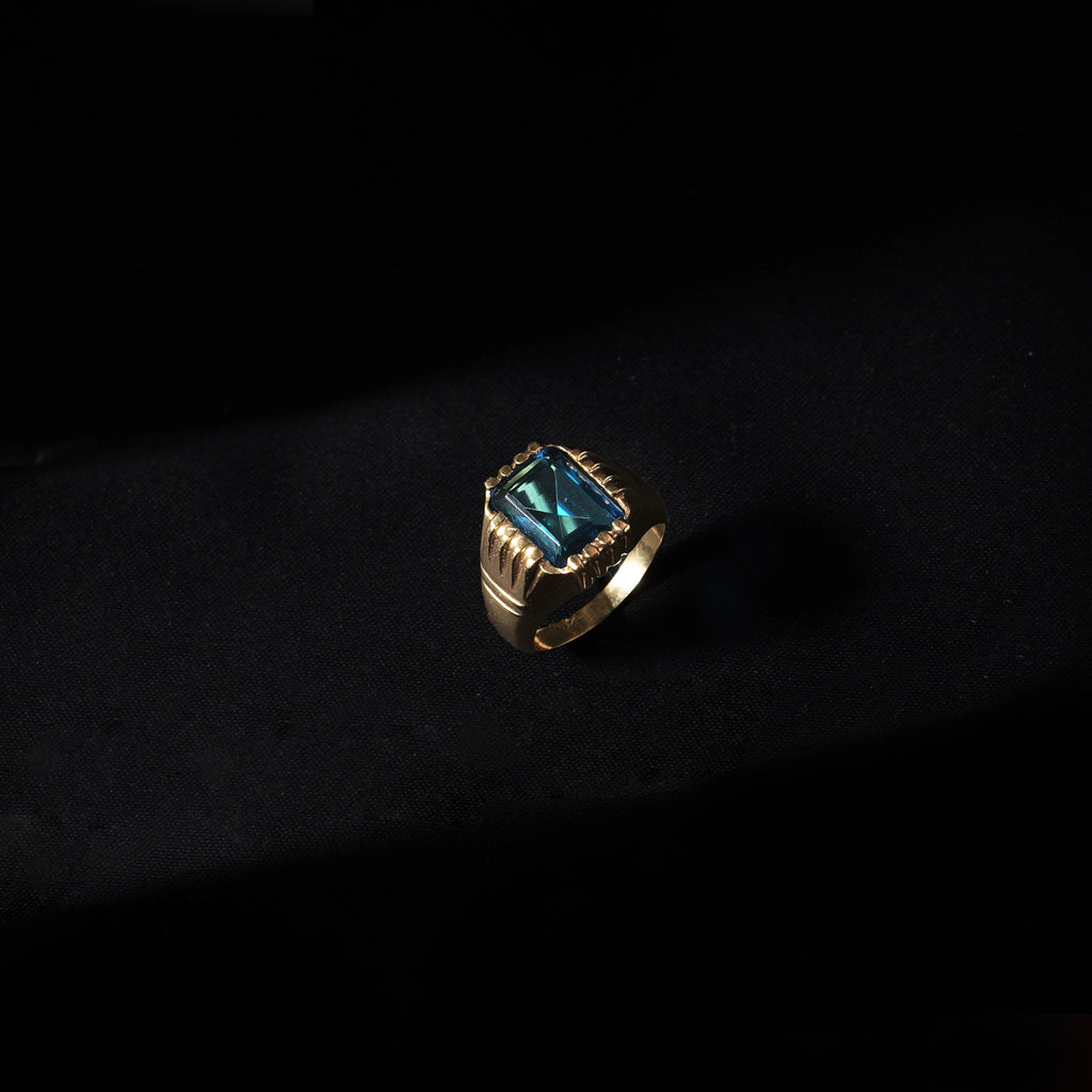 Regal Sapphire Ring - Eleos