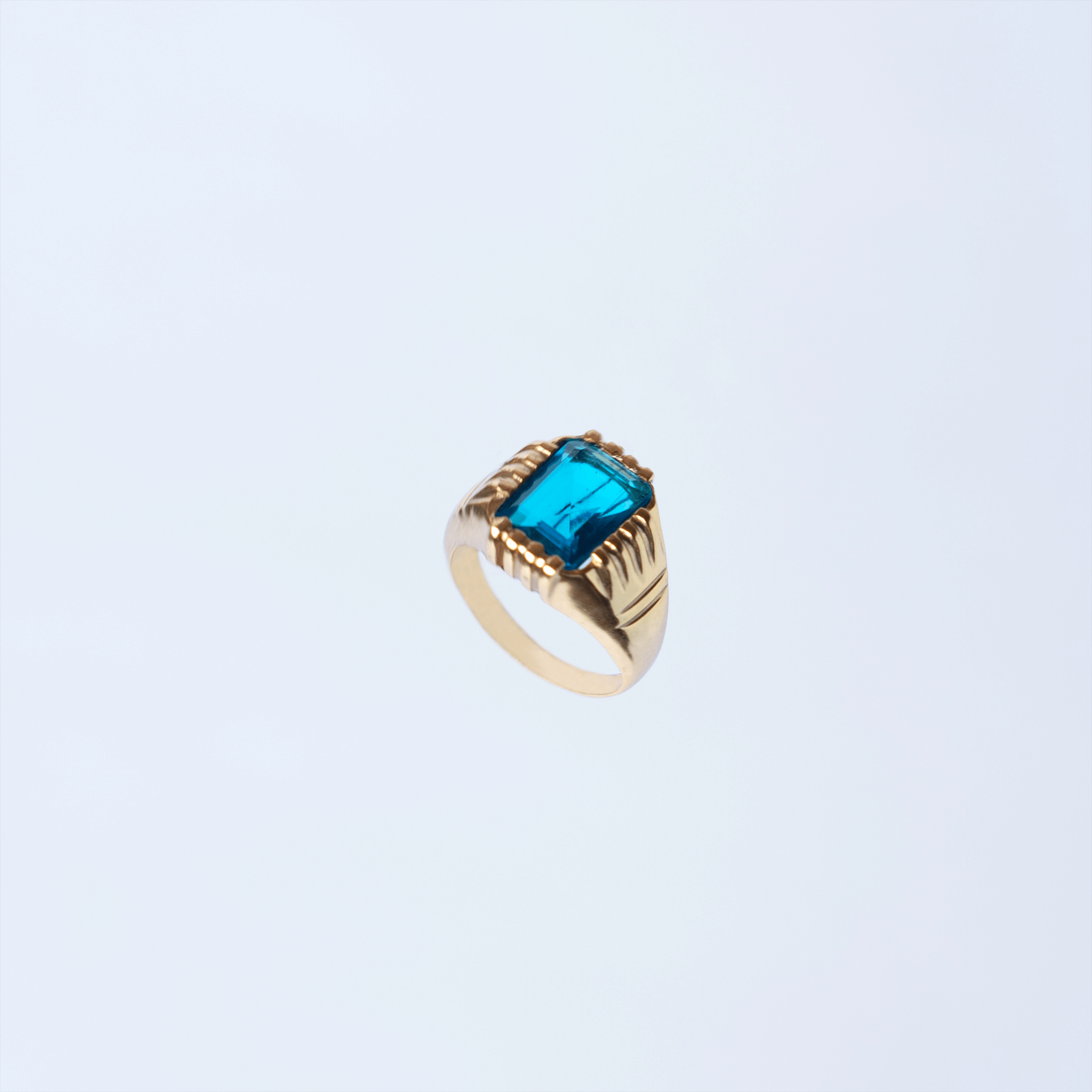 Regal Sapphire Ring - Eleos