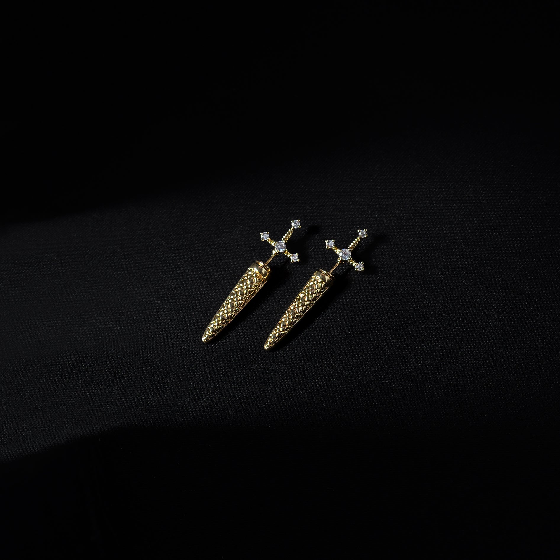 Sword of Valor Earrings (Gold) - Eleos